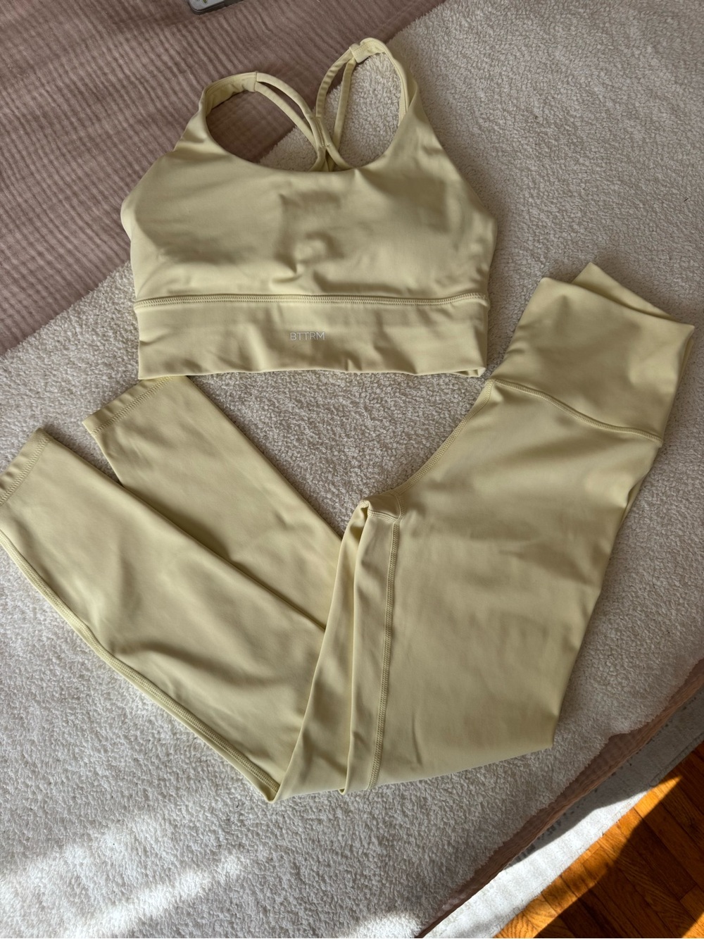 High-Waist Pale Yellow Leggings and Supportive Sports Bra Set